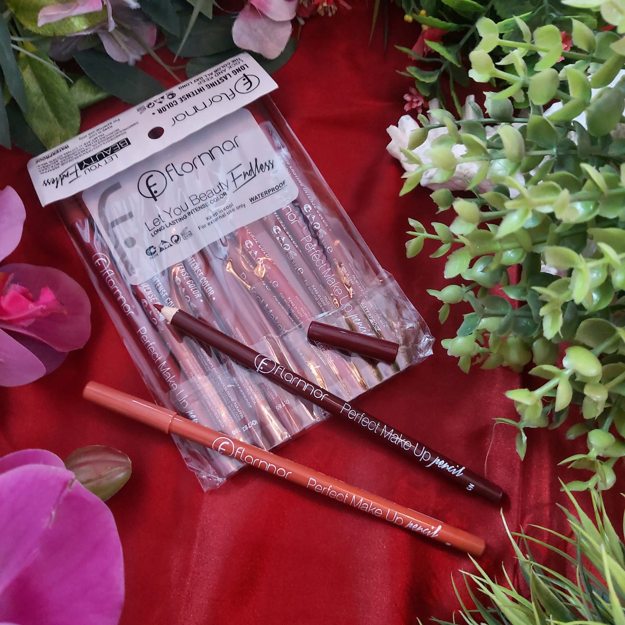 12 Piece Lip Liner Set