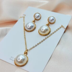 Necklace set