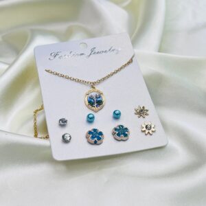 Pendent and earring set